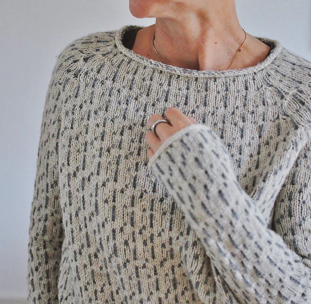 May - Elegant Grey Boat Neck Sweater